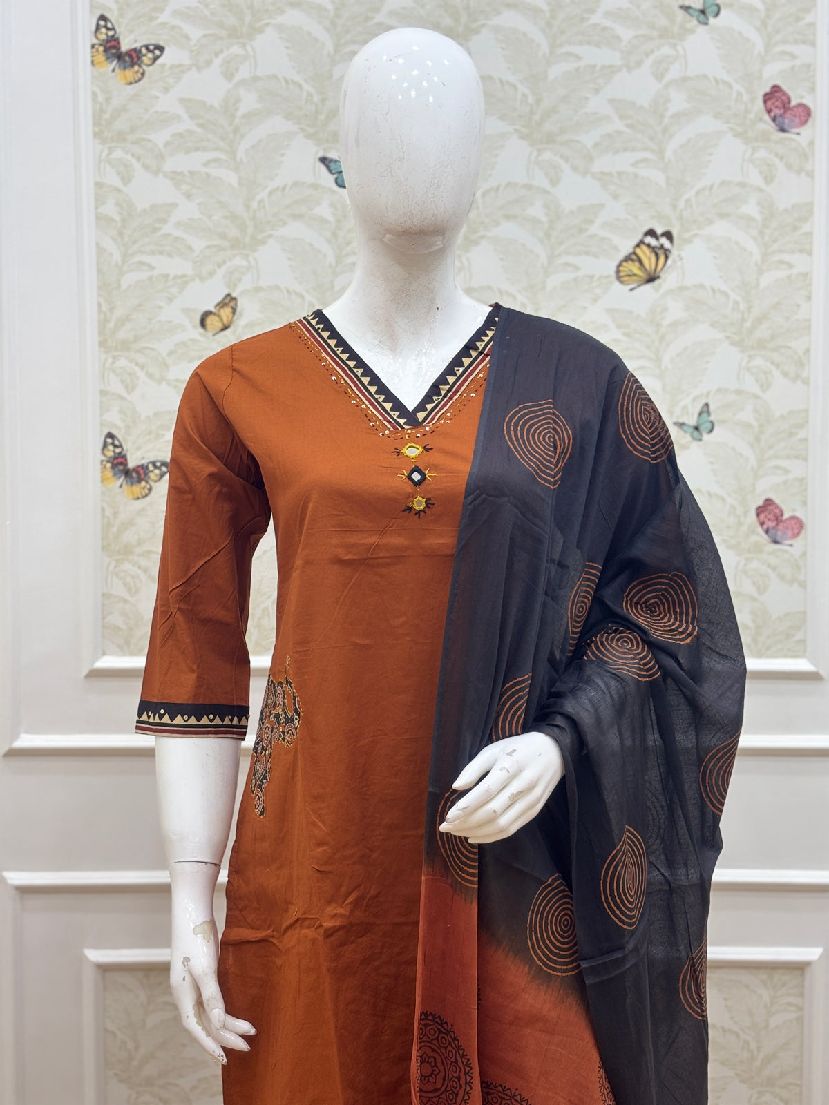 Rust Brown Geometric Spiral Print Mul Chanderi Cotton 3-Piece Kurta Set