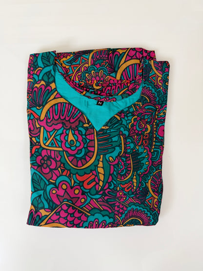 Teal Pink Paisley Printed Georgette Outdoor Non-Feeding Maxi