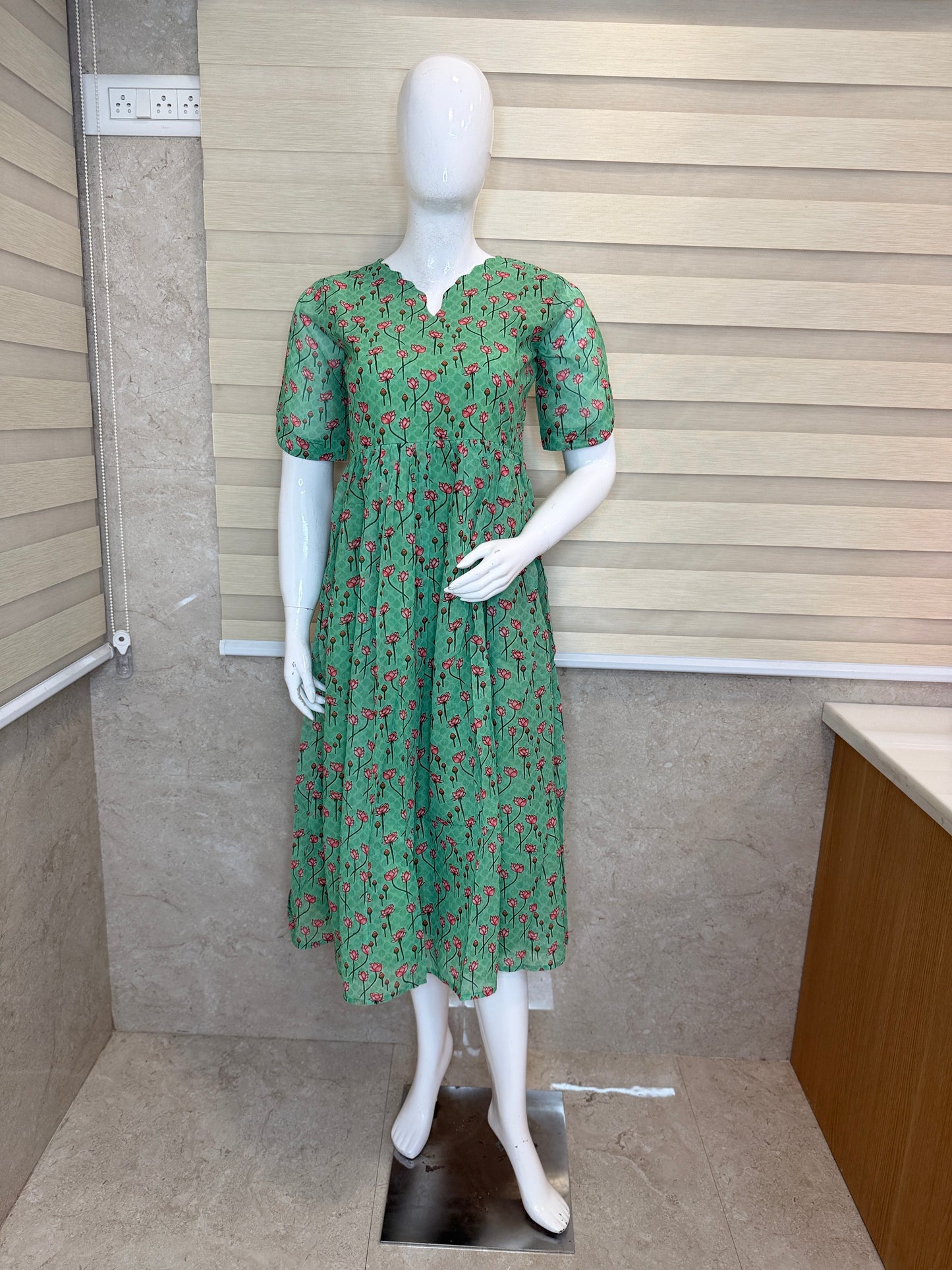 Green Pink Lotus Printed Georgette Outdoor Non-Feeding Maxi