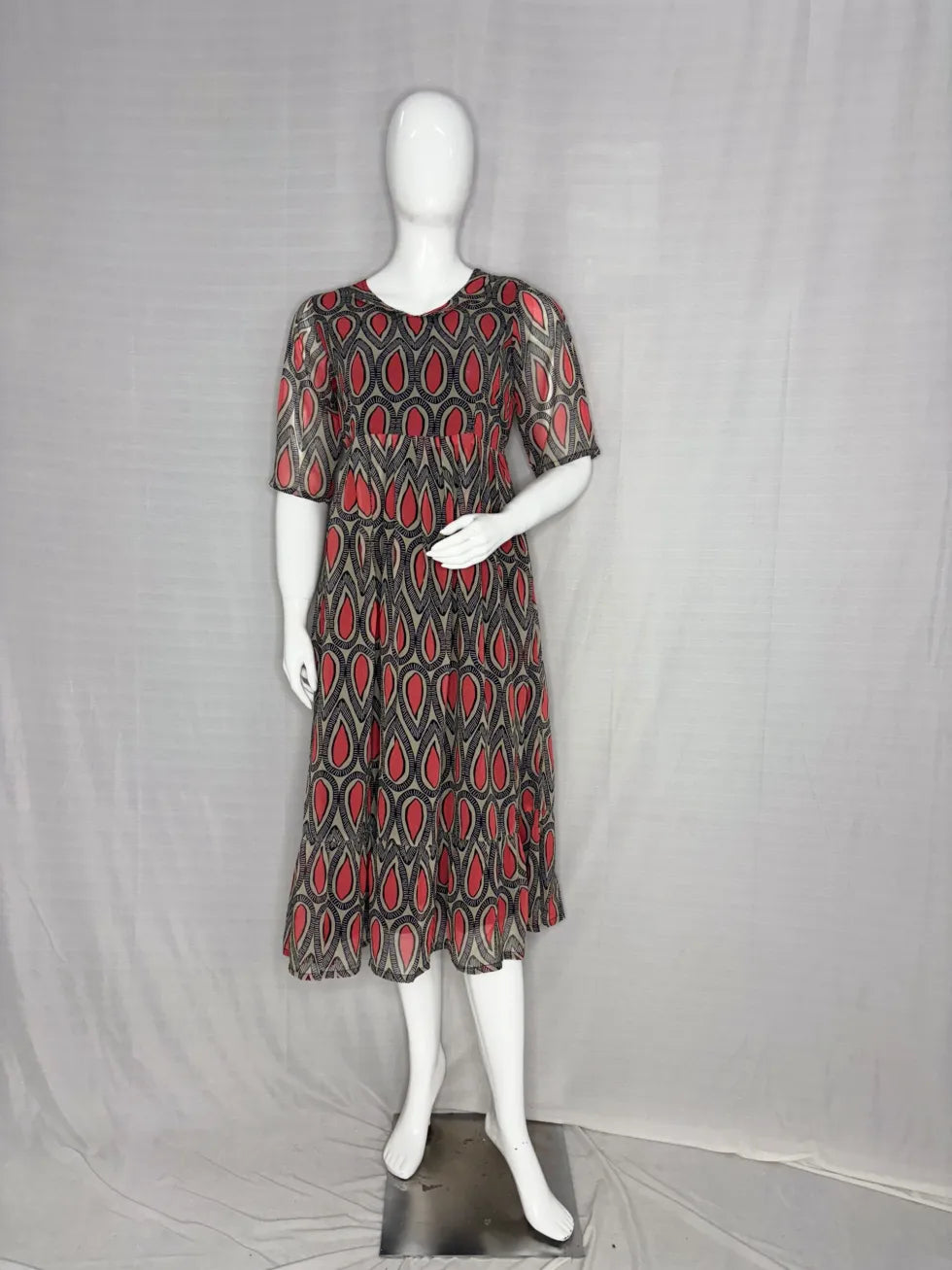 Black Paisley Printed Georgette Outdoor Non-Feeding Maxi