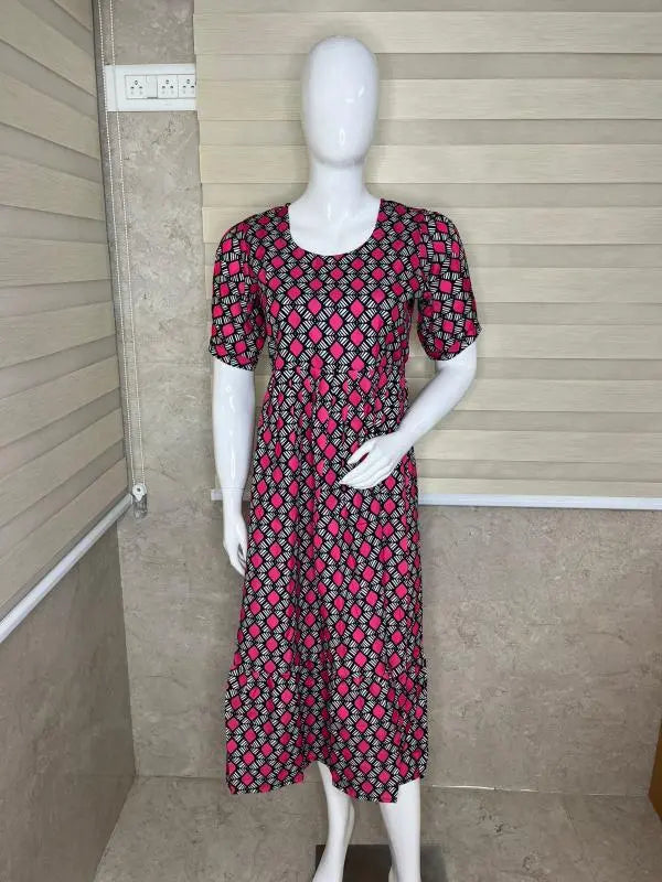 Black With Pink Geometric Diamond Printed Outdoor Blended Cotton Non Feeding Maxi