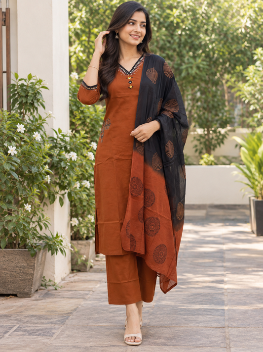 Rust Brown Geometric Spiral Print Mul Chanderi Cotton 3-Piece Kurta Set