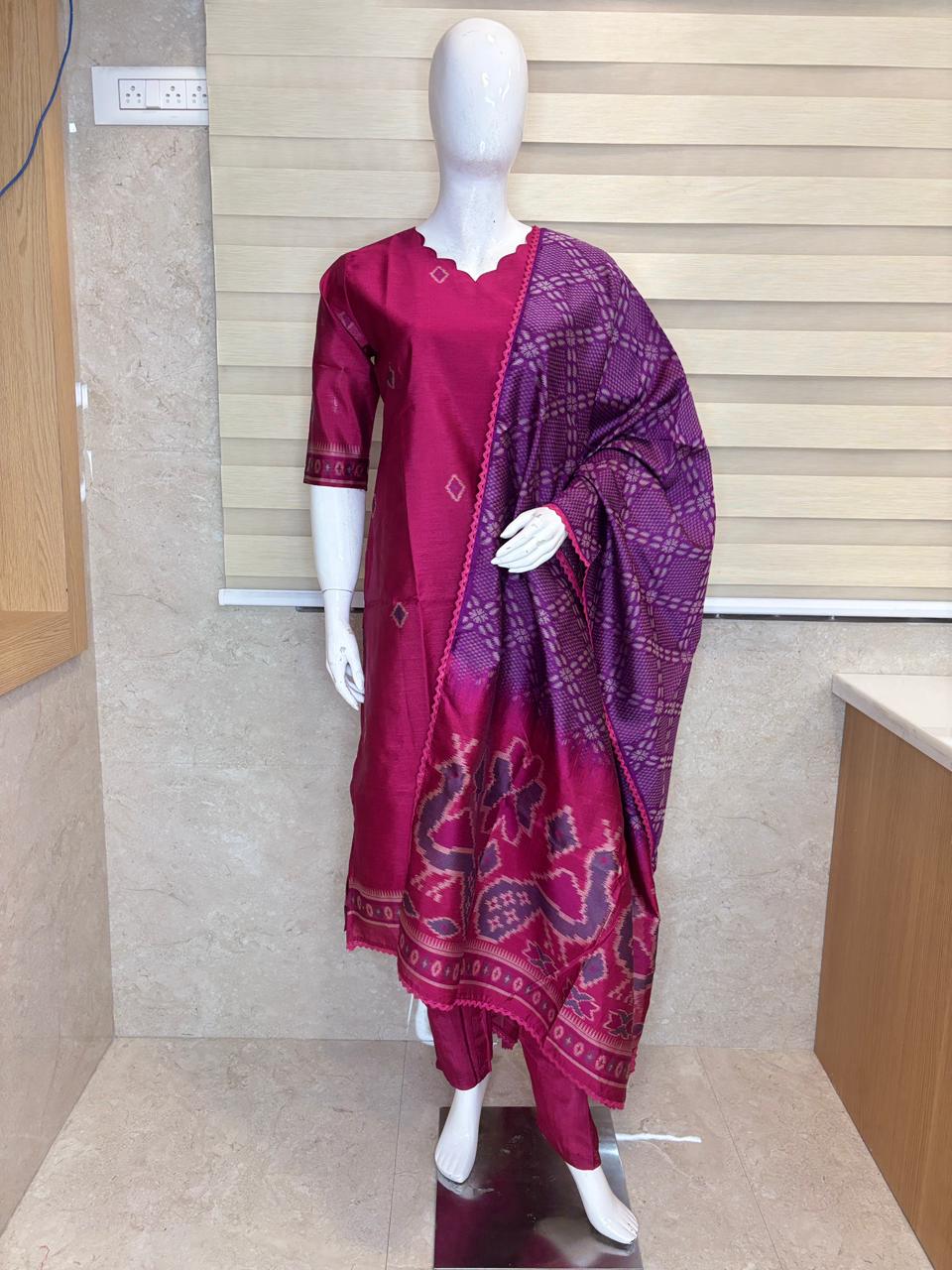 Elegant Rose Jamdhani Silk Kurta Set With Duppata