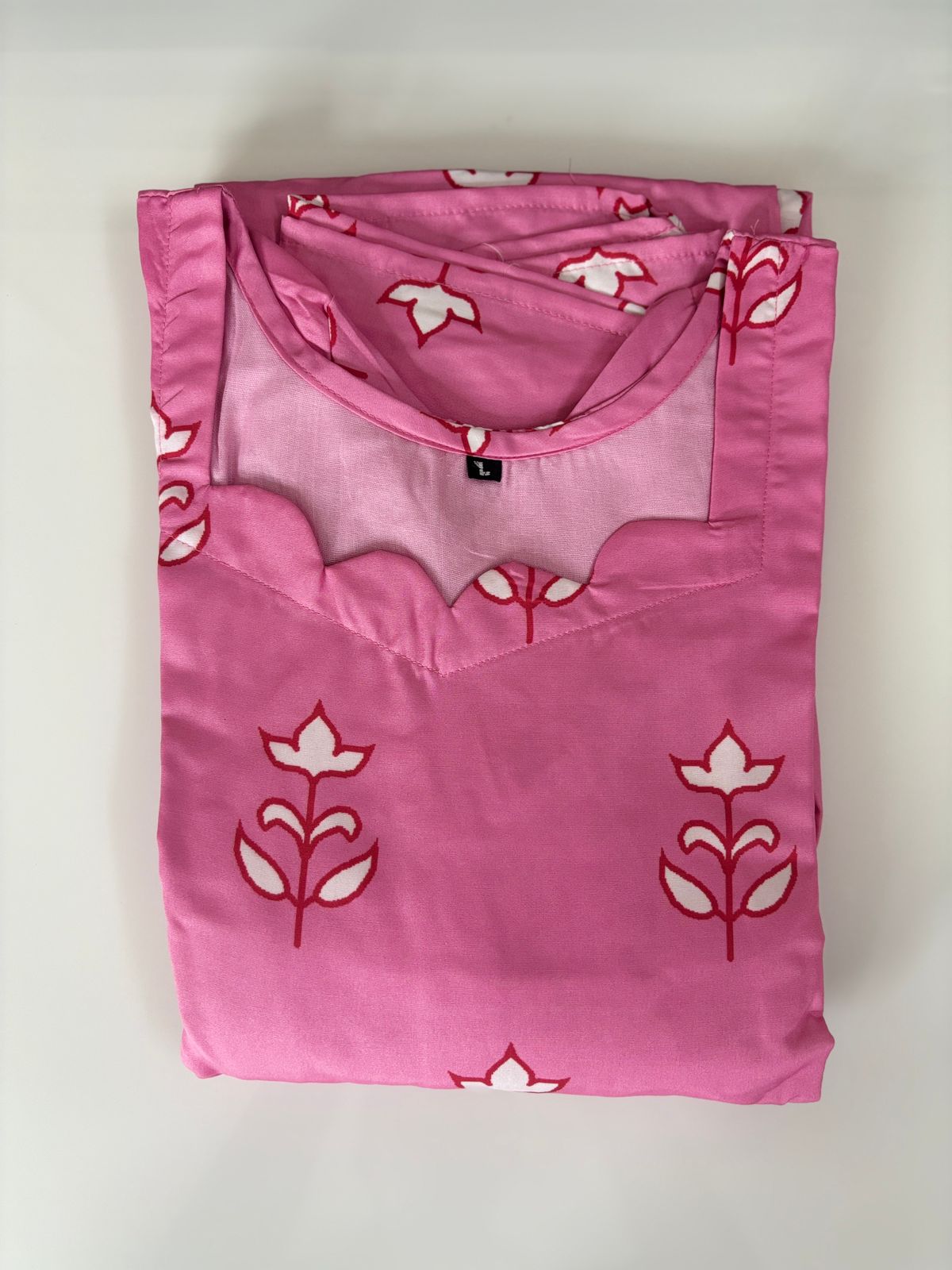 Pink Floral Printed Blended Cotton Non Feeding Maxi