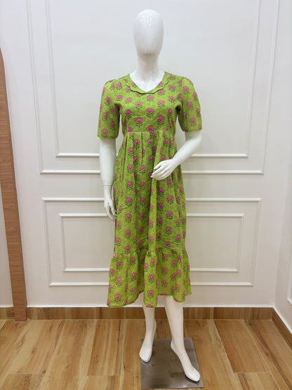 Green Floral Printed Hakoba Non-feeding Maxi