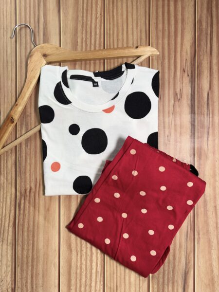 White and Black Circles Printed With White Dots Contrast Lounge Set