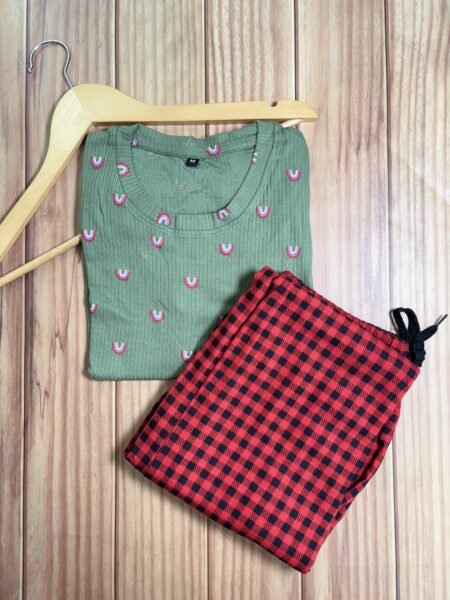 Green Rainbow Printed With Red Black Boxes Straipes Contrast Lounge Set