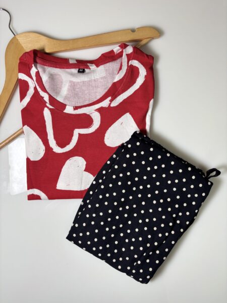 Red Hearts Printed T-Shirt and Black Contrast Pant Set