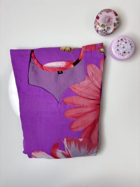 Lavender Floral Printed Georgette Outdoor Non-Feeding Maxi