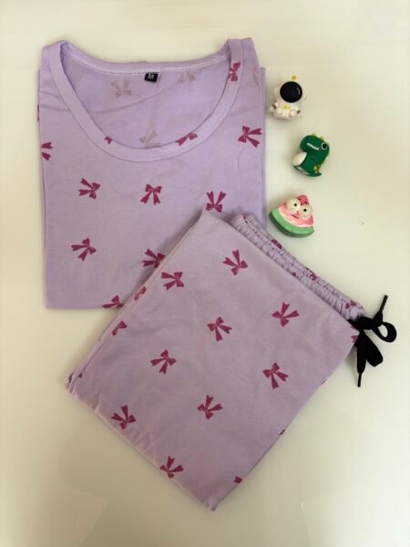 Light Lavender Bow's Printed T-shirt with Combo Pant Set