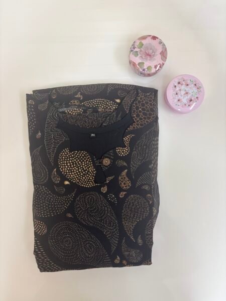 Black Paisley Printed Georgette Outdoor Non-Feeding Maxi
